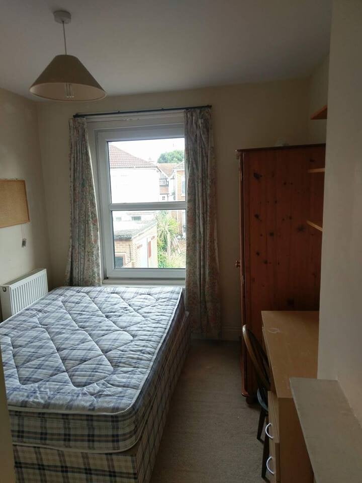 4 bedroom house for rent Handel Terrace, Southampton, SO15 2FG UniHomes