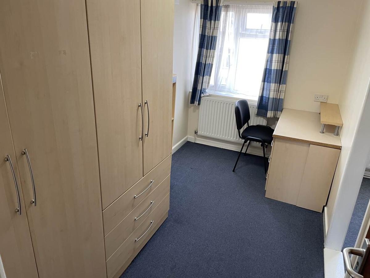 5 bedroom house for rent Gower Road, Sketty, Swansea, SA2 9BZ UniHomes