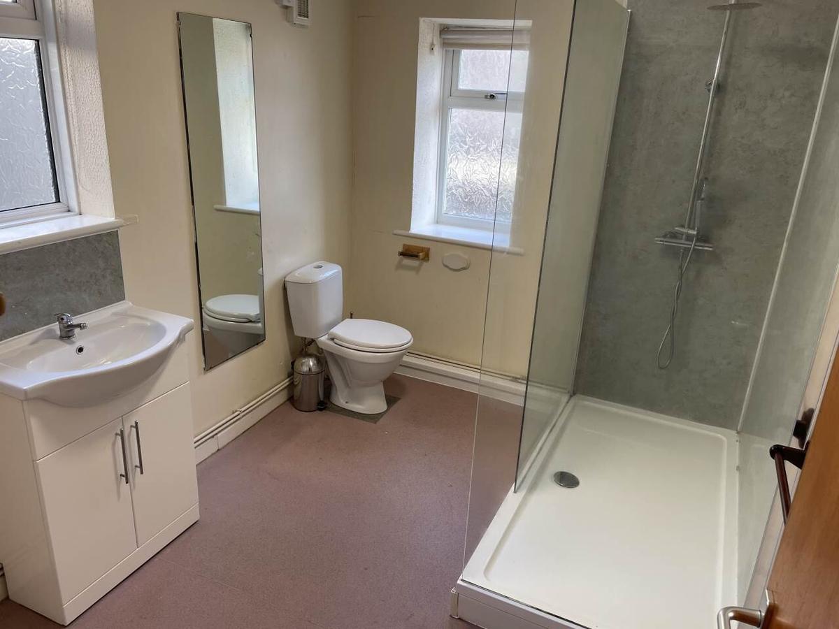 5 bedroom house for rent Gower Road, Sketty, Swansea, SA2 9BZ UniHomes