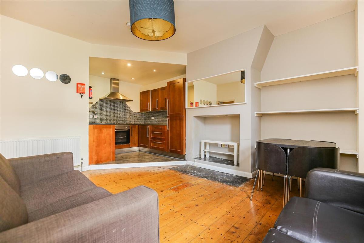 3 bedroom apartment for rent Malcolm Street, Newcastle, NE6 5PL UniHomes