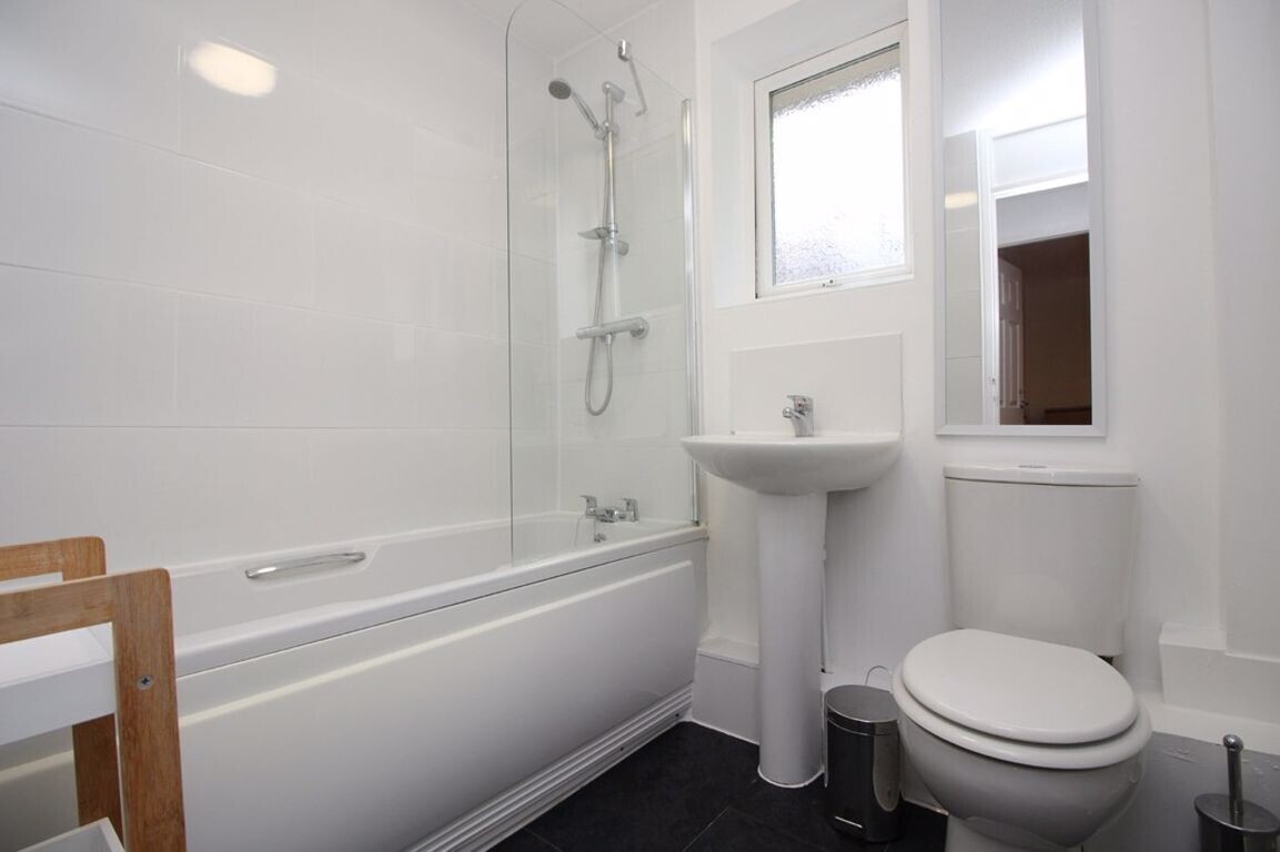 6 bedroom house for rent Headcorn Drive, Canterbury, CT2 7TR UniHomes