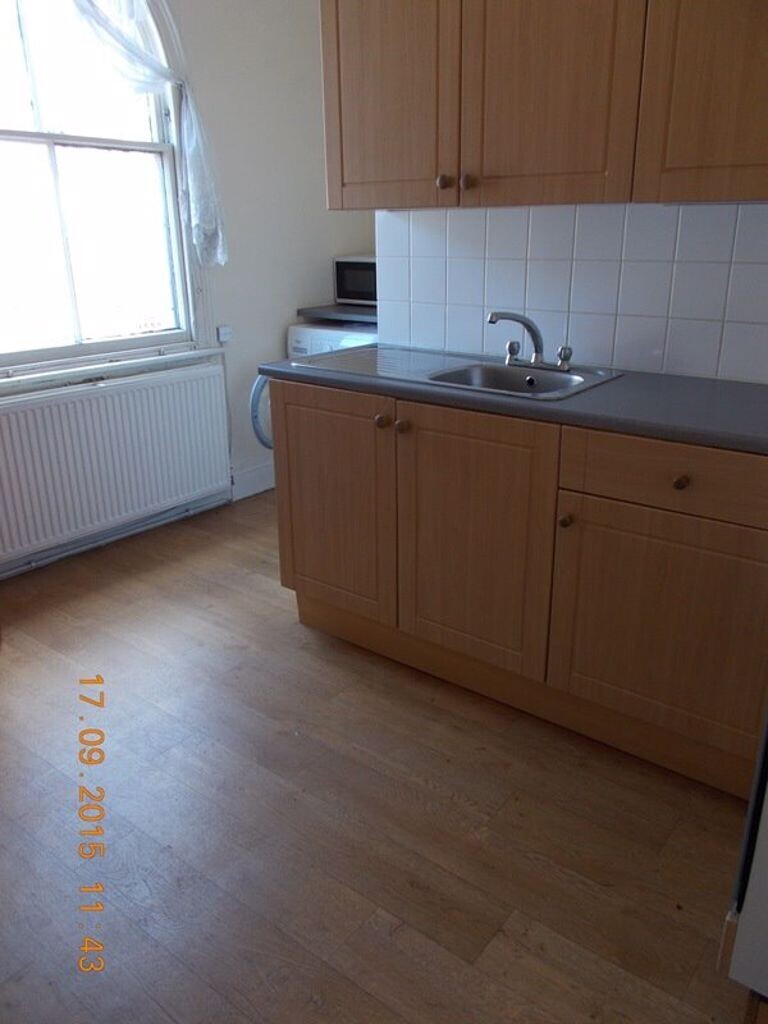 2 bedroom house for rent Cowley Road, Oxford, OX4 1JB UniHomes