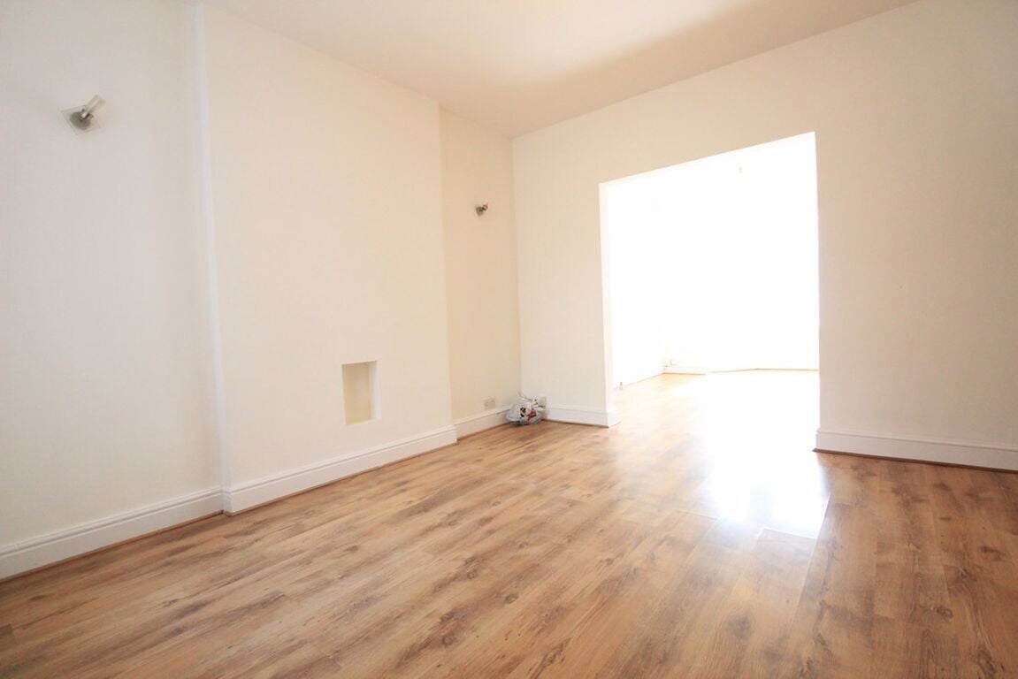 3 bedroom house for rent Sneinton Boulevard, Nottingham, NG2 4FD UniHomes