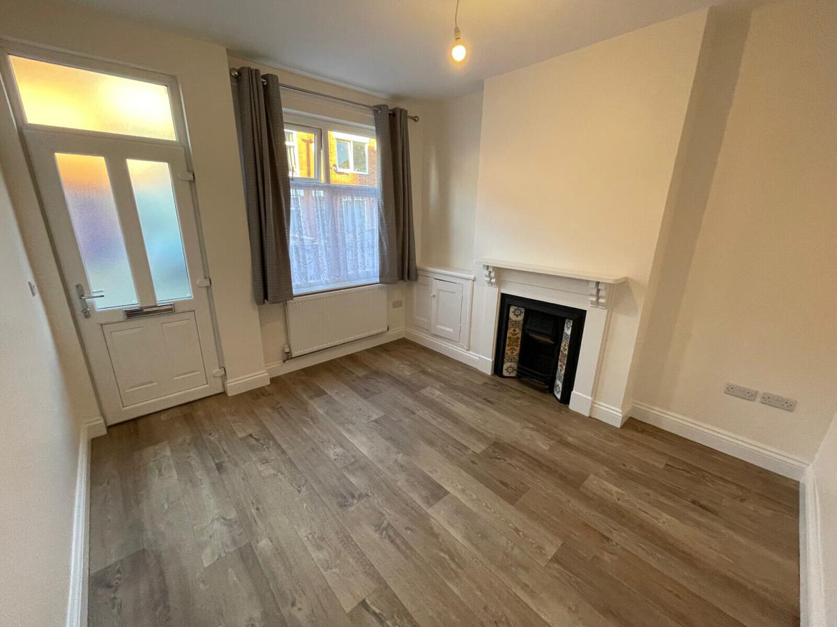 2 bedroom house for rent Wolverton Road Leicester, Leicester, LE3 2AJ