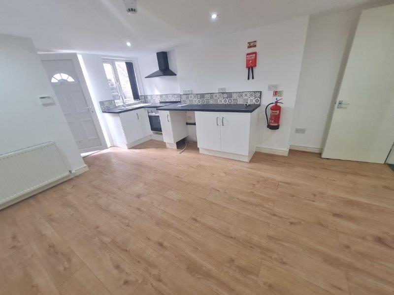 12 bedroom house for rent Birch Grove, Manchester, M14 5JY UniHomes