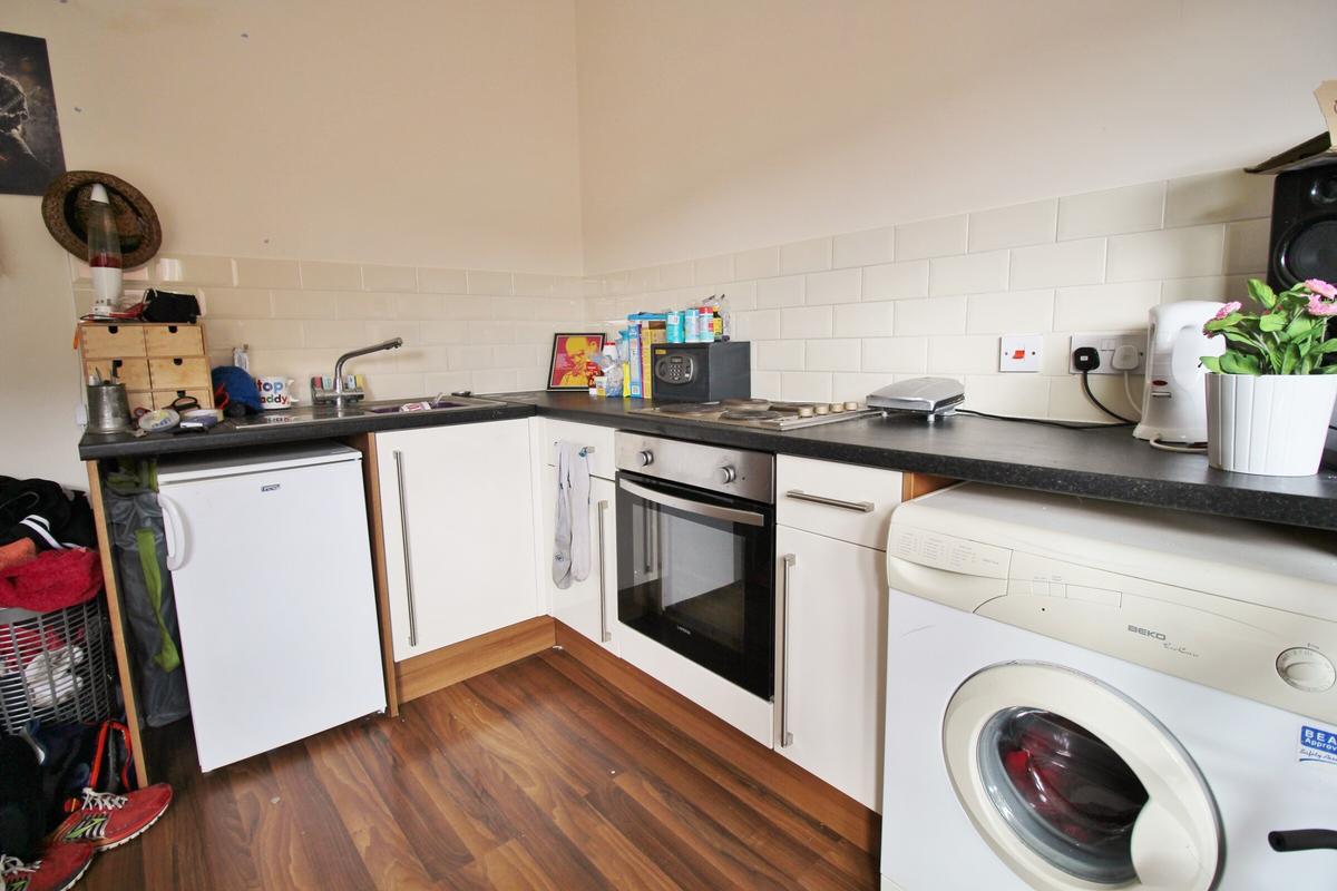 1 bedroom apartment for rent Norwood Terrace Bedsit 3, Leeds, LS6 1EA