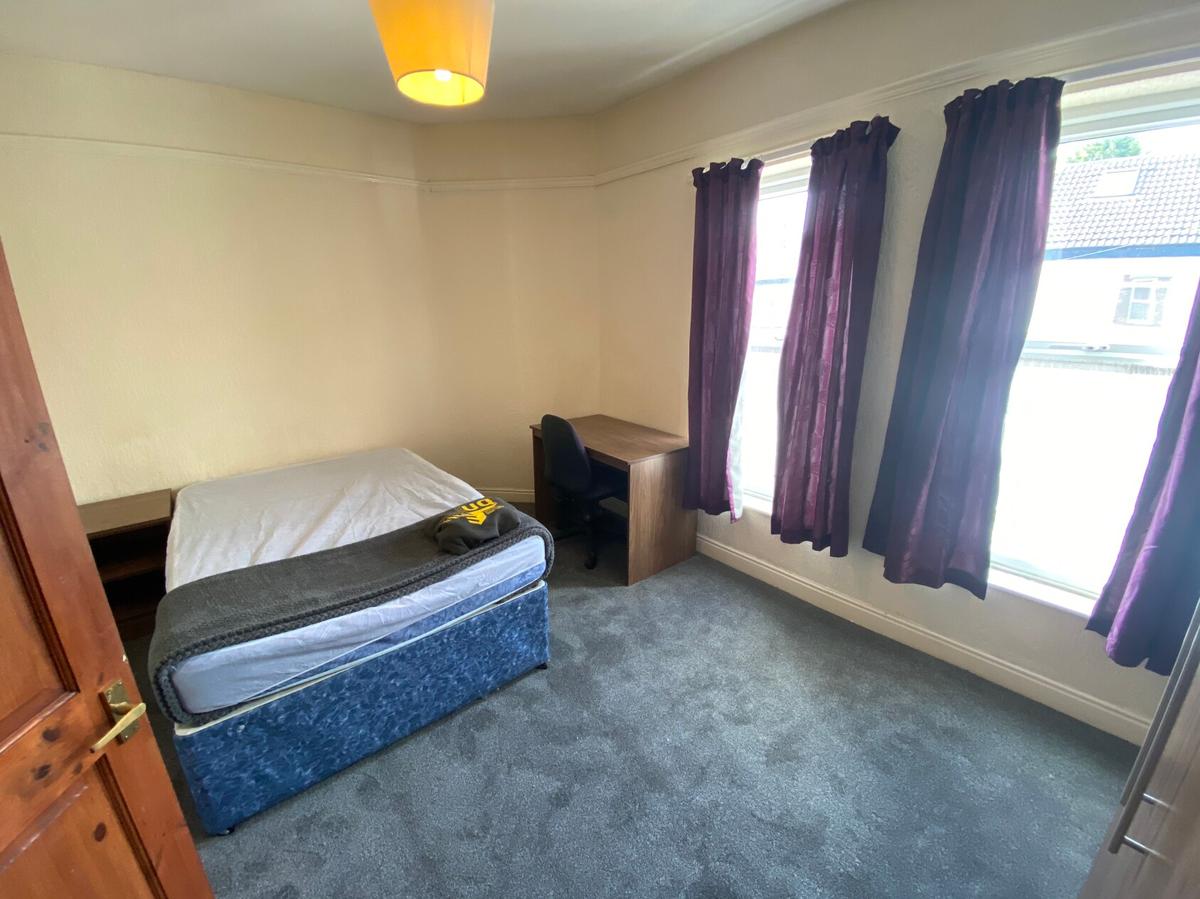 4 bedroom house for rent Edgecumbe Street, Hull, HU5 2EY UniHomes