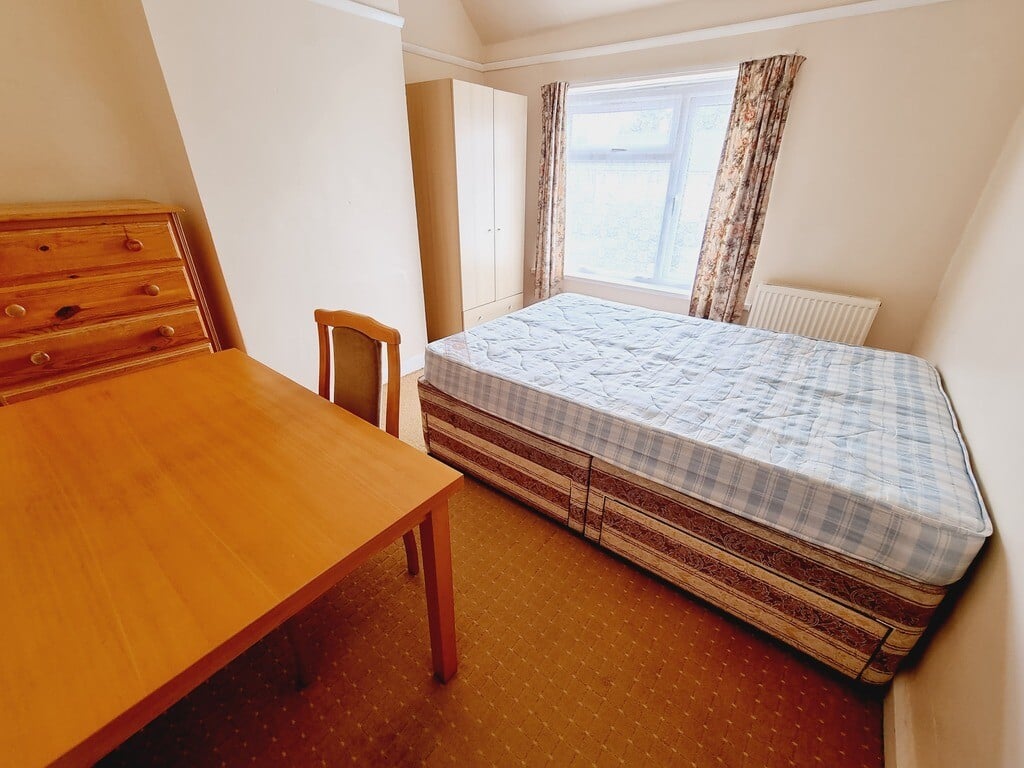 3 bedroom house for rent Northway, Leamington Spa, CV31 2BN UniHomes