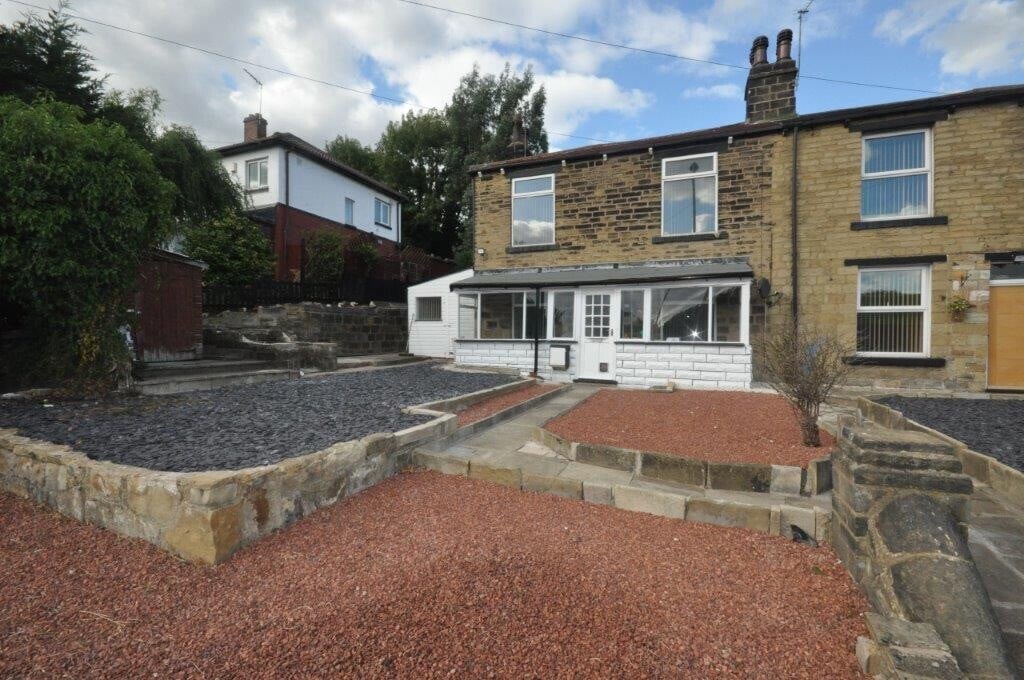 3 bedroom house for rent Kirkstall Road, Leeds, LS4 2QD UniHomes