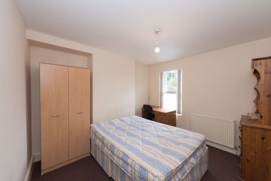 4 bedroom house for rent Cowley Road, Oxford, OX4 1HR UniHomes