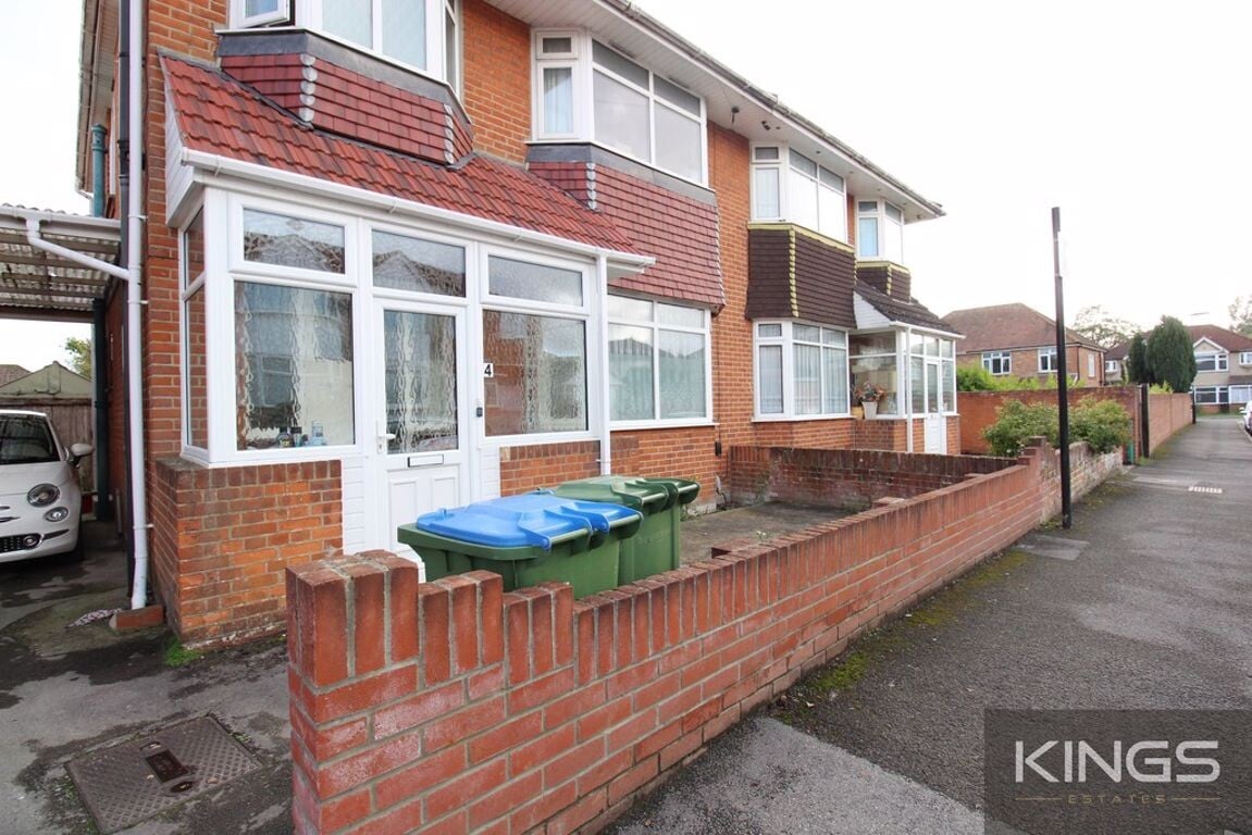 4 bedroom house for rent Sherborne Road, Southampton, SO17 3RJ UniHomes