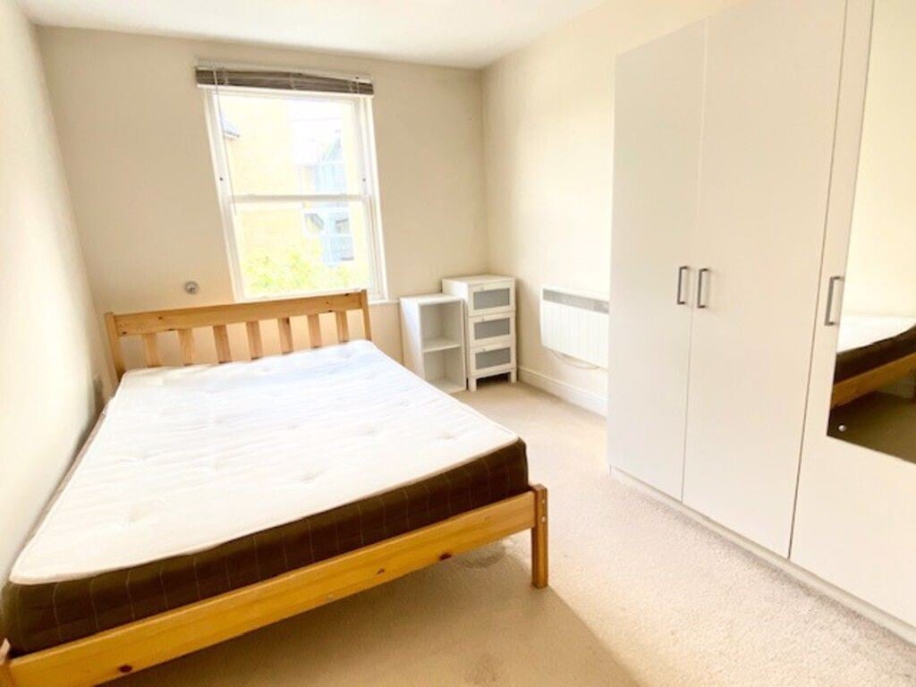 3 bedroom apartment for rent Bingley Court, Canterbury, CT1 2SX UniHomes