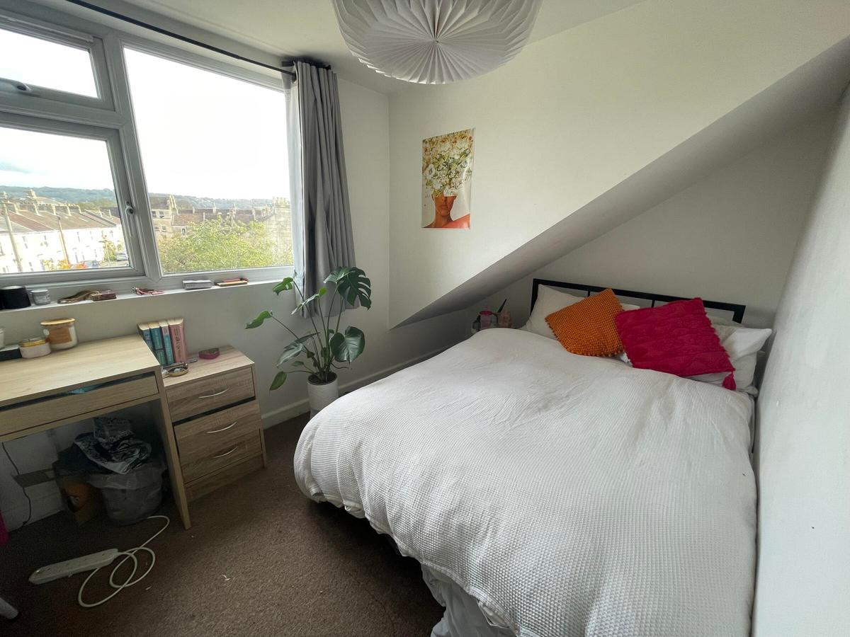 5 bedroom house for rent Brook Road, Bath, BA2 3RS UniHomes