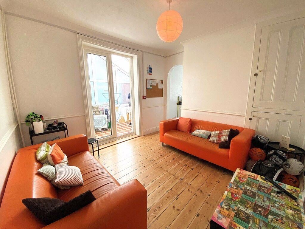 6 bedroom house for rent Goldsmith Avenue, Portsmouth, PO4 8DU UniHomes