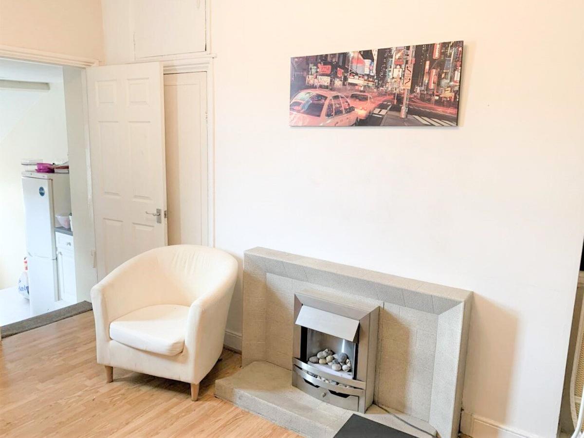 3 bedroom apartment for rent Helmsley Road, Newcastle, NE2 1RE UniHomes