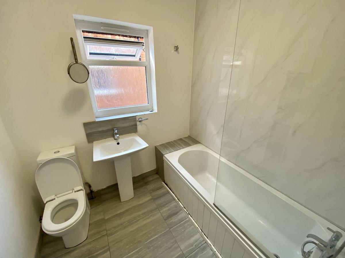 5 bedroom house for rent Avon Street, Leicester, LE2 1BD UniHomes