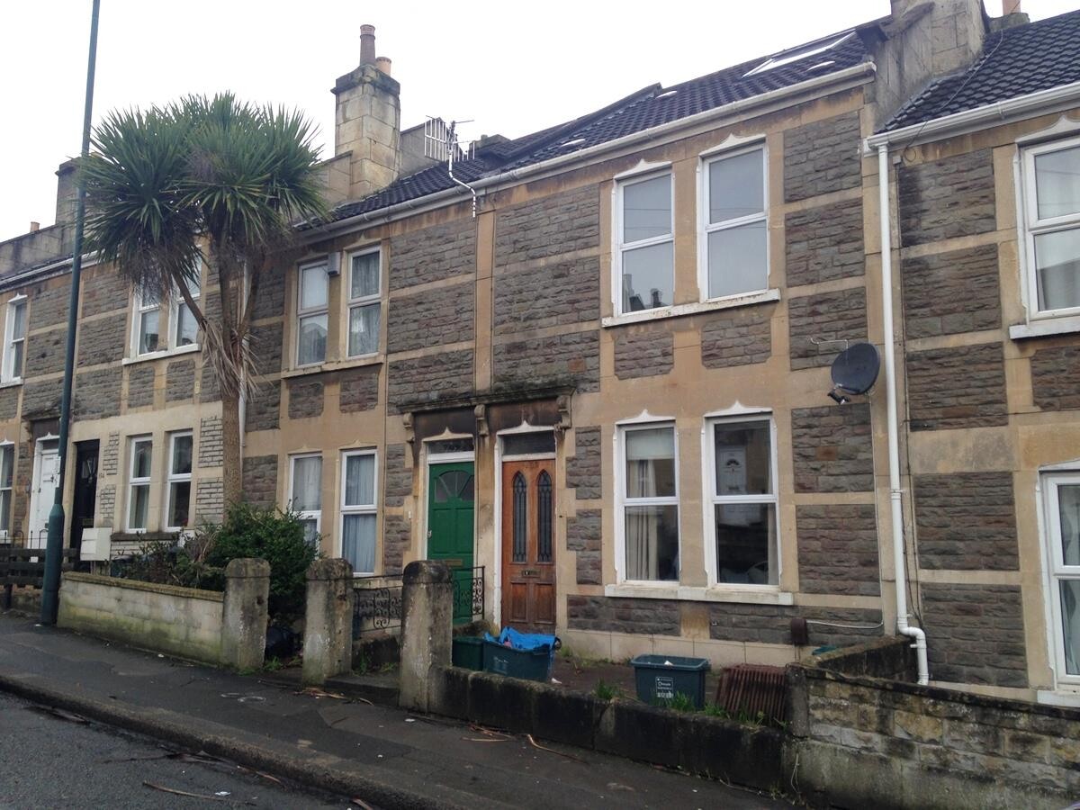 4 bedroom house for rent Coronation Avenue, Bath, BA2 2JR UniHomes