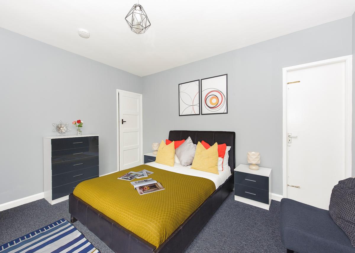 6 bedroom house for rent Coundon Road Coventry, CV1 4AR UniHomes