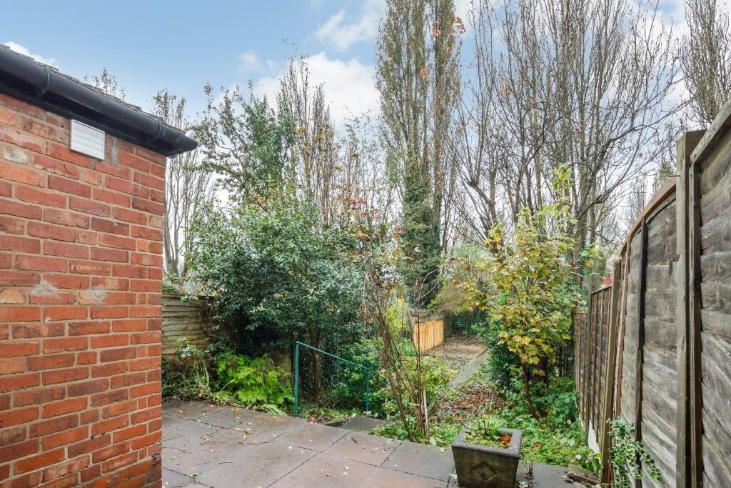 4 bedroom house for rent Tennal Road Harborne, Birmingham, B32 2HJ