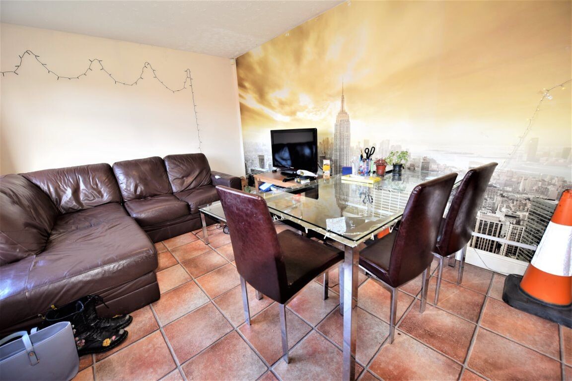 5 bedroom house for rent Howden Gardens, Leeds, LS6 1SH UniHomes