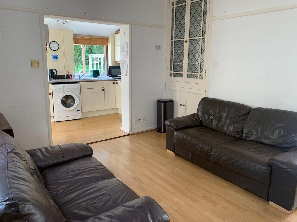 6 bedroom house for rent Lane, Bath, BA2 2EL UniHomes