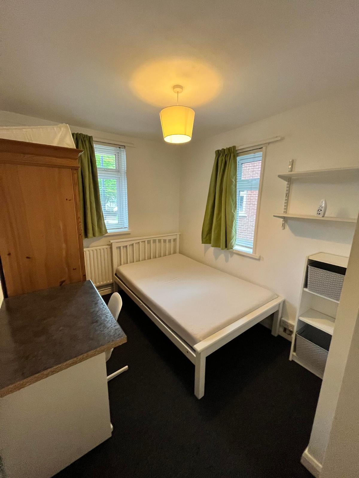 4 bedroom apartment for rent Cornwallis Crescent, Portsmouth, PO1 4DA