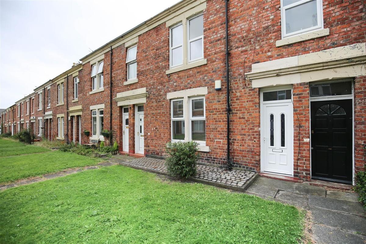 3 bedroom apartment for rent Fifth Avenue, Newcastle, NE6 5YL UniHomes