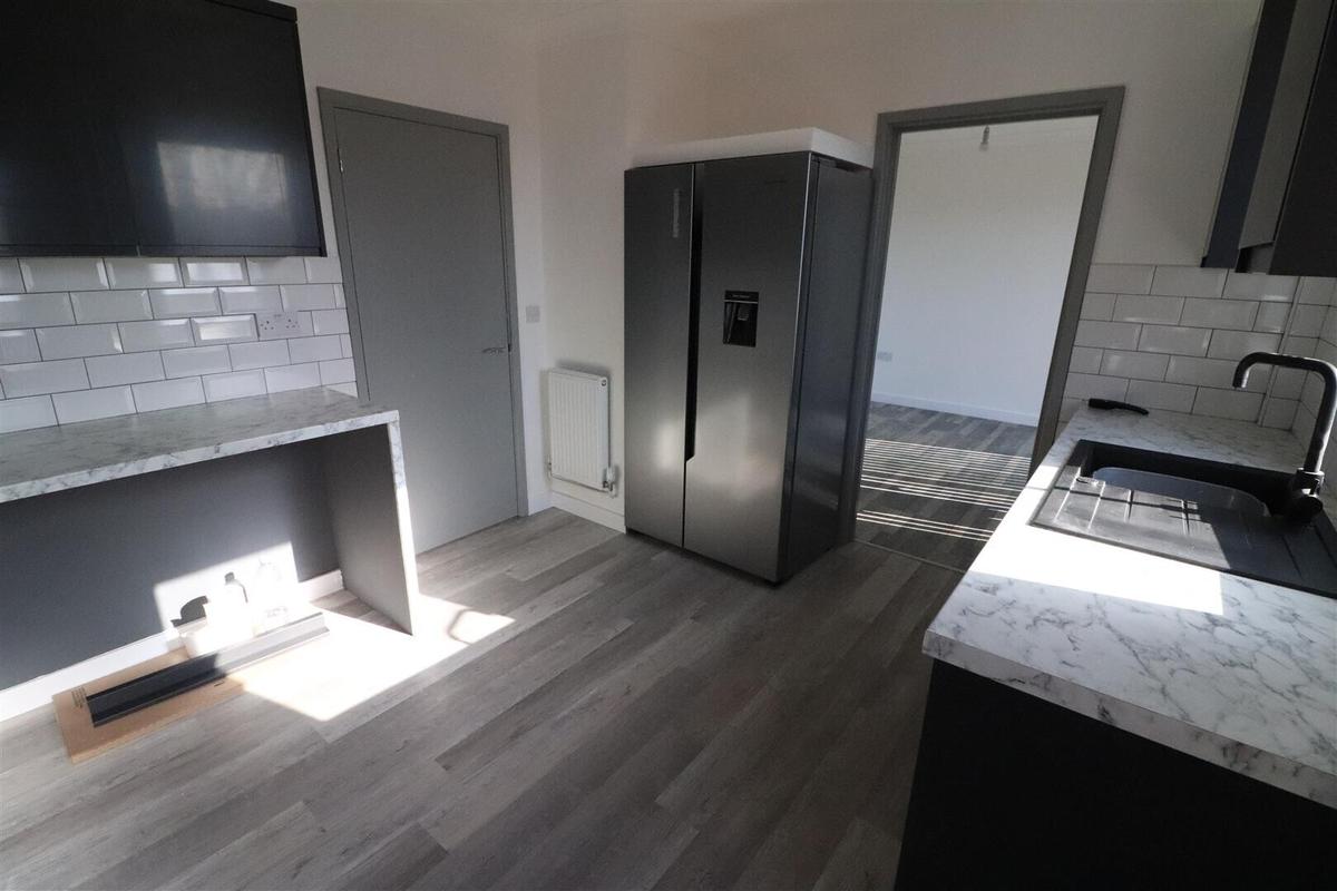 4 bedroom house for rent Grasmere Close, Norwich, NR5 8LR UniHomes