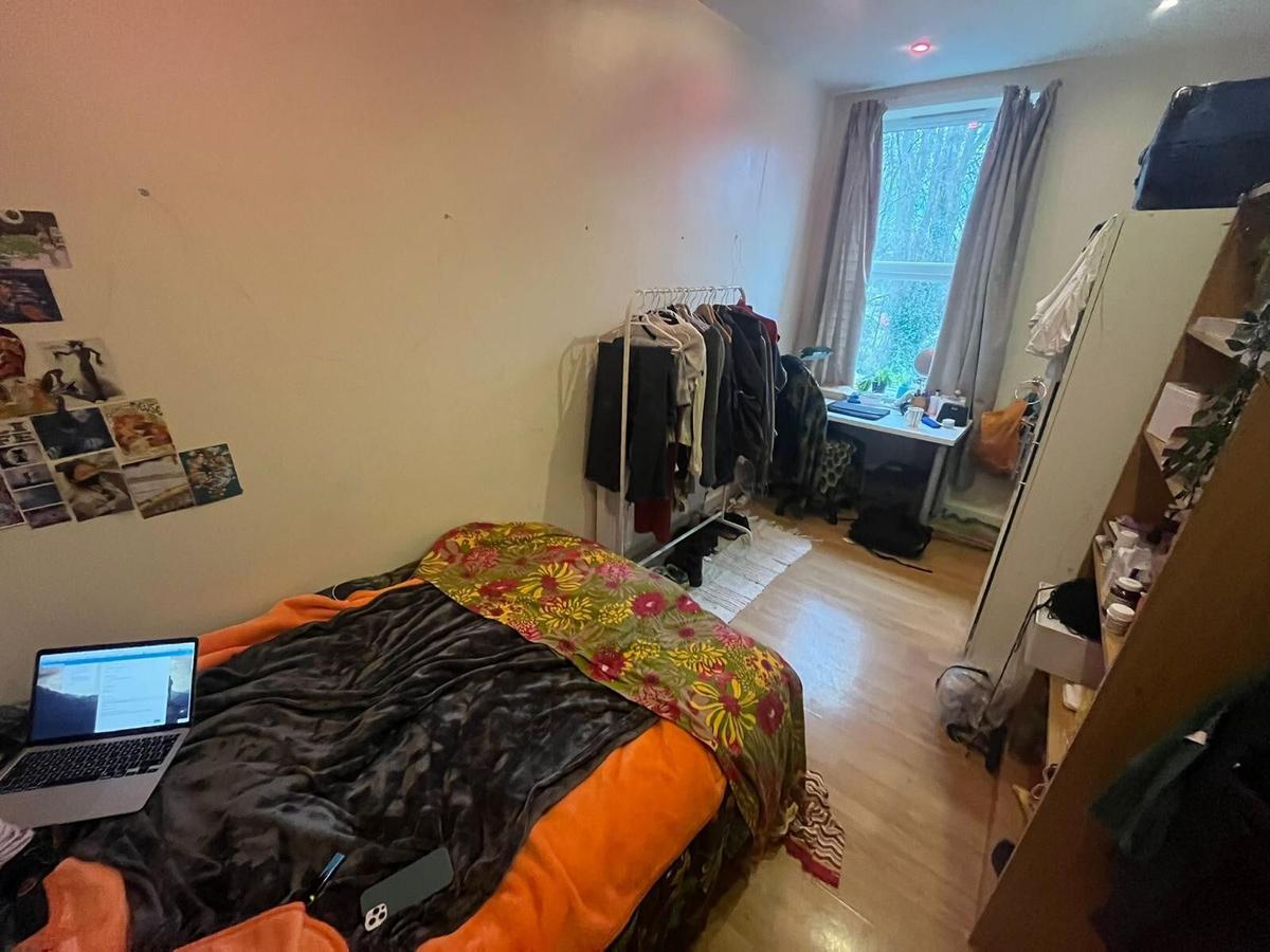 14 bedroom house for rent North Grange Road, Leeds, LS6 2BR UniHomes