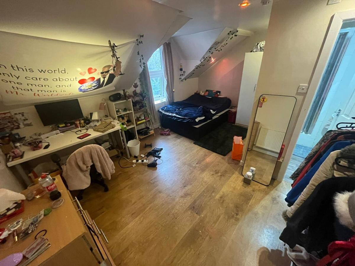 14 bedroom house for rent North Grange Road, Leeds, LS6 2BR UniHomes