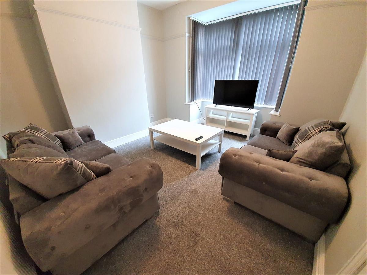 3 bedroom house for rent Cottingham Road, Hull, HU5 2DG UniHomes