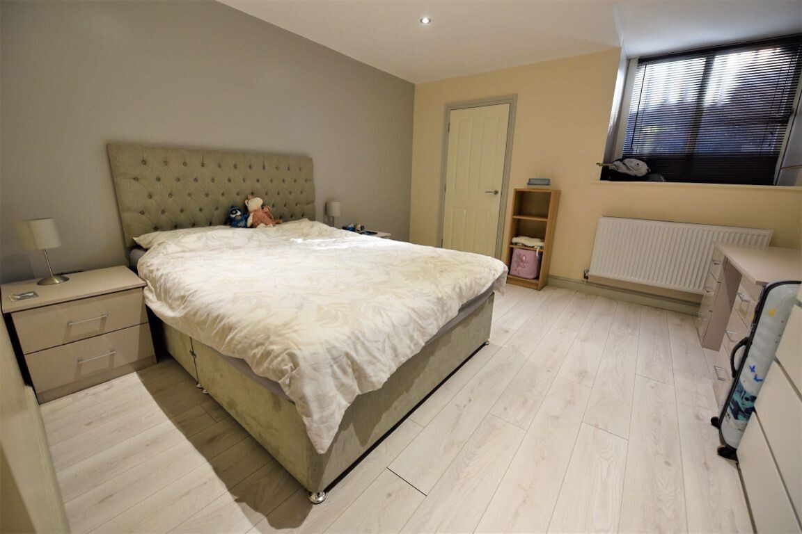 1 bedroom house for rent Aire Street, Leeds, LS1 4HT UniHomes