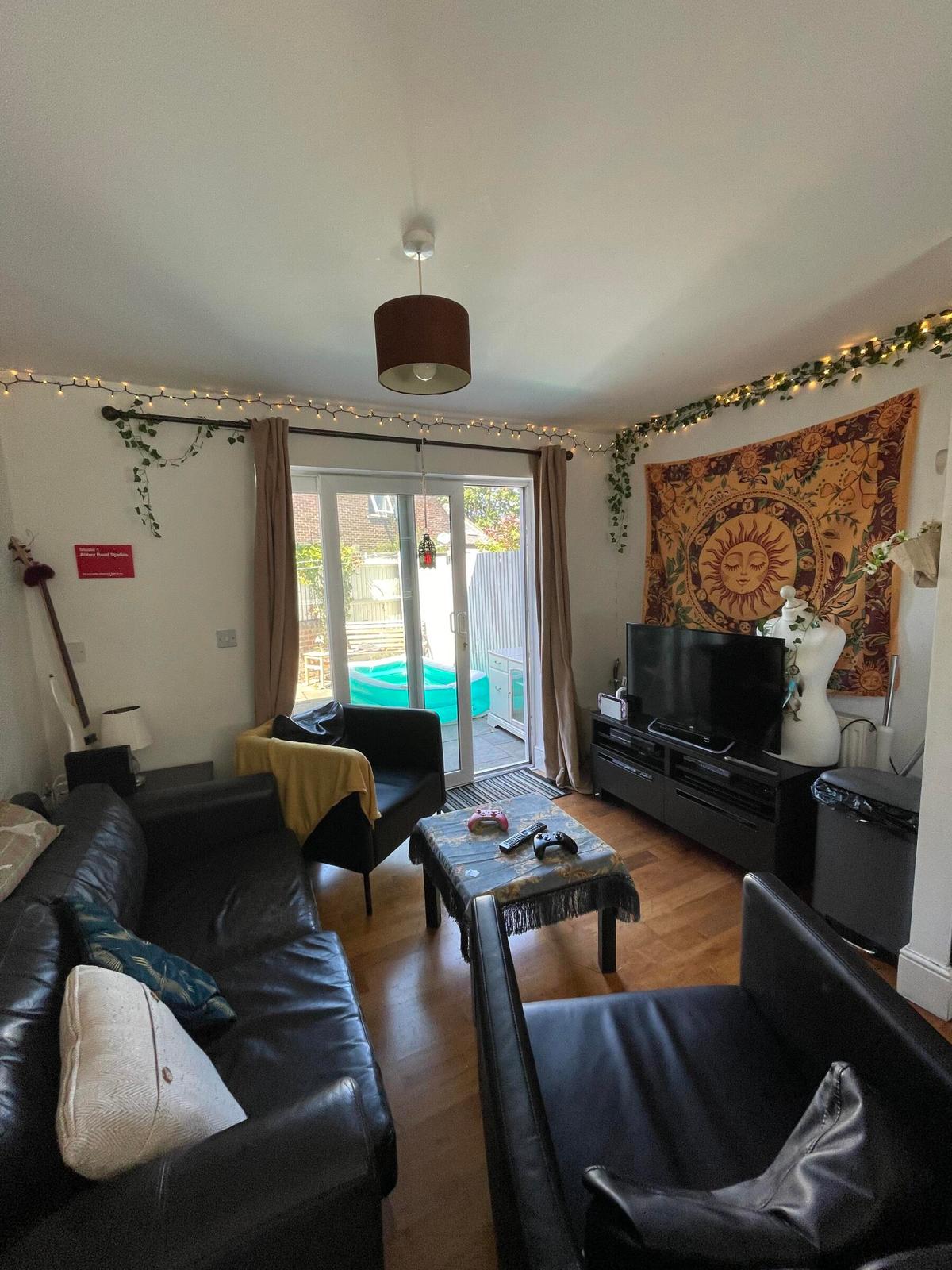 4 bedroom house for rent Road, Southampton, SO15 2FL UniHomes