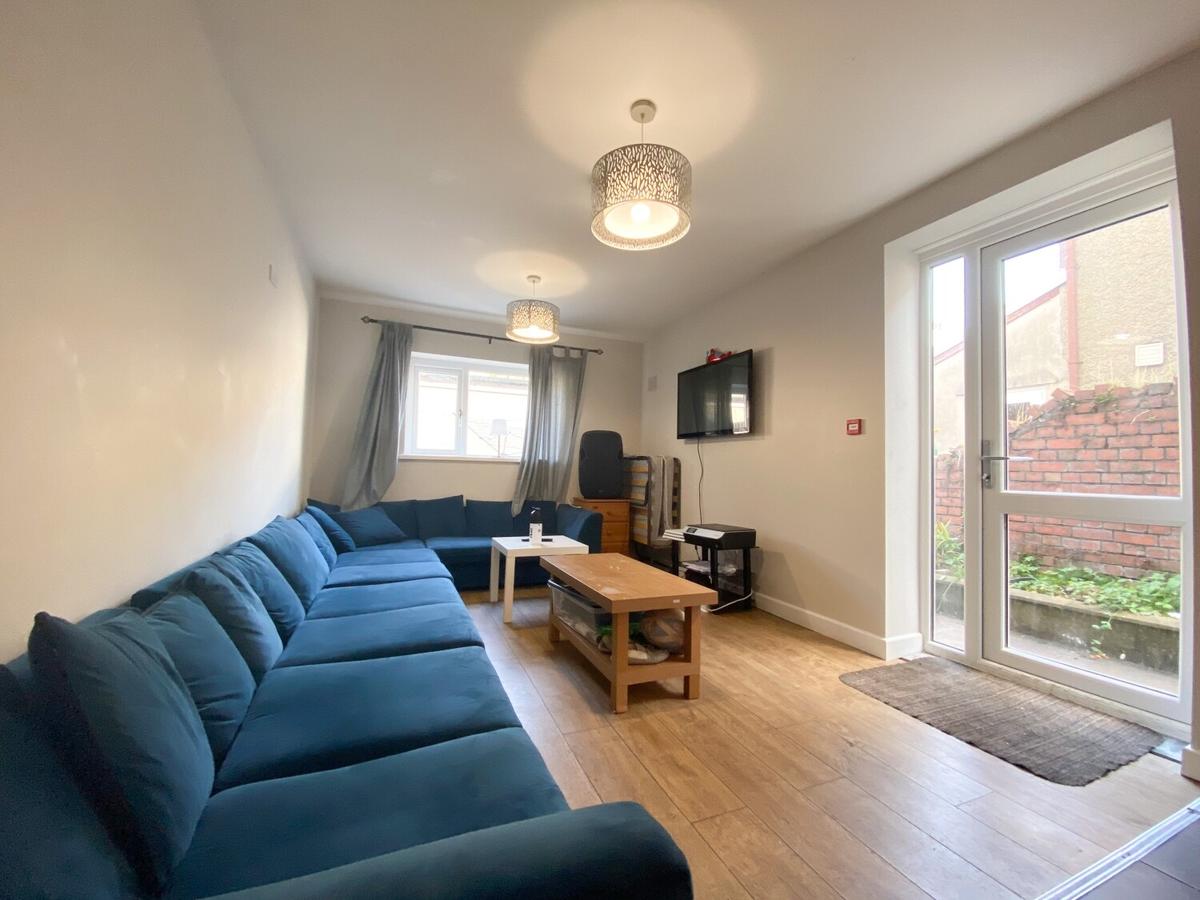 9 bedroom house for rent Llanbleddian Gardens, Cardiff, CF24 4AT UniHomes