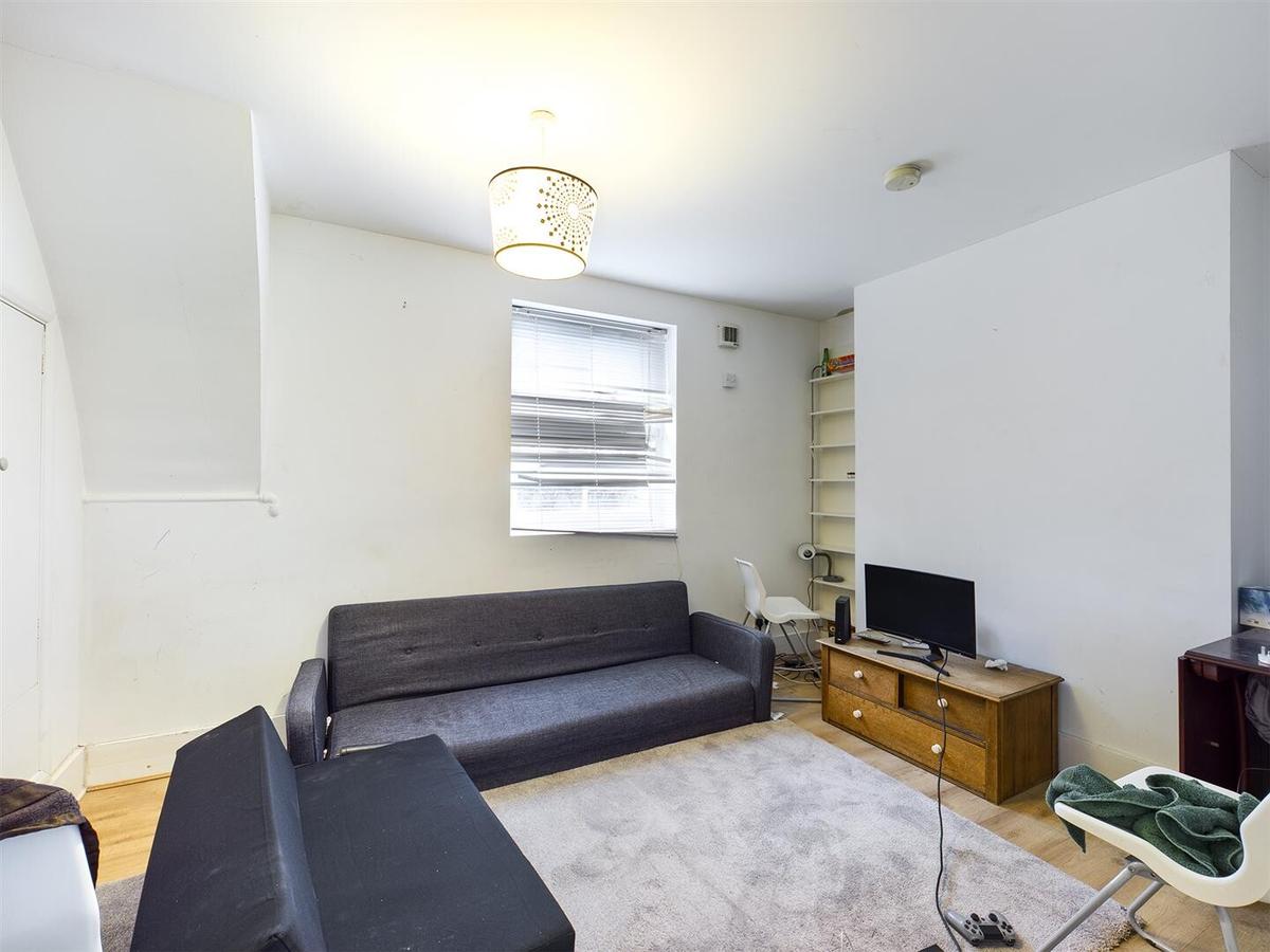 4 bedroom house for rent Southampton Street, Brighton, BN2 9UT UniHomes