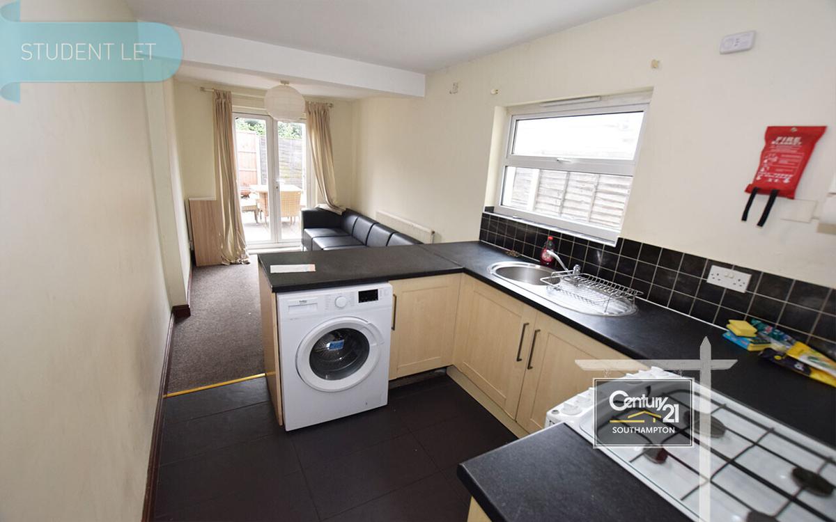 5 bedroom apartment for rent Milton Road, Southampton, SO15 2HW UniHomes