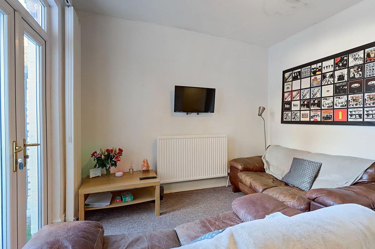 3 bedroom house for rent Adamson Street, Liverpool, L7 9LR UniHomes