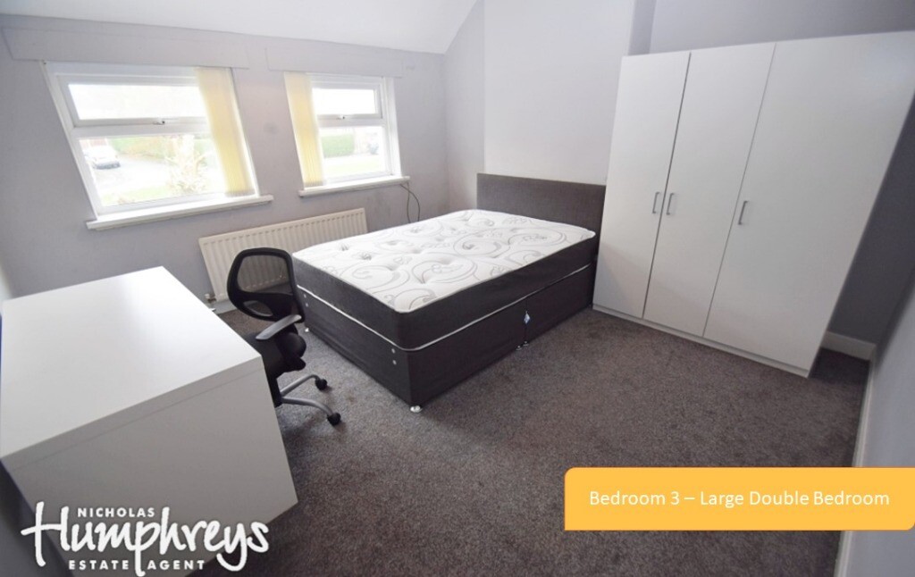 4 bedroom house for rent Roberts Avenue, StokeonTrent, ST5 9ES UniHomes