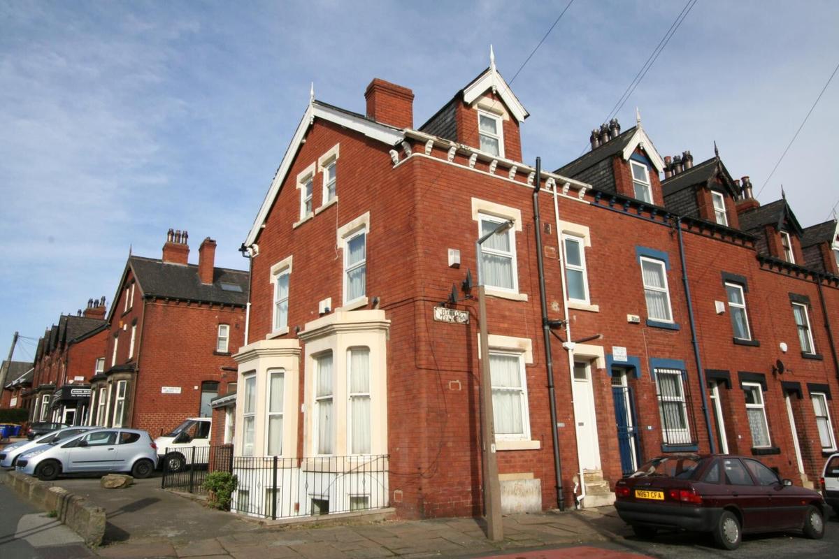 8 bedroom house for rent Cardigan Road Leeds, LS6 1LJ UniHomes