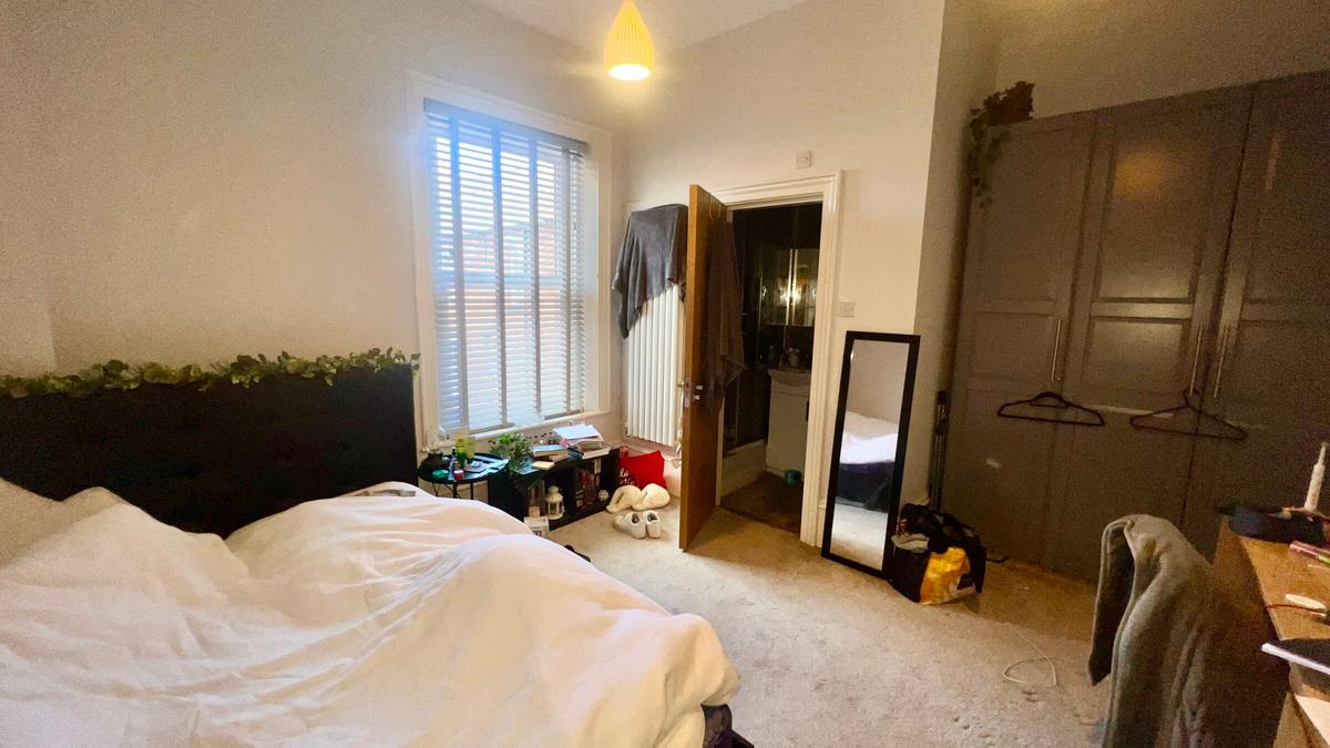 4 bedroom apartment for rent Eskdale Terrace Newcastle, NE2 4DD UniHomes