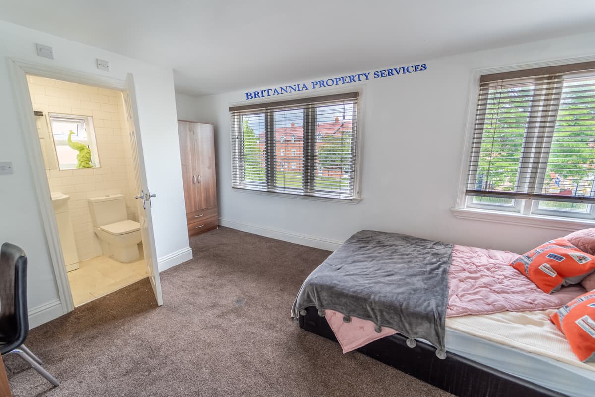 6 bedroom house for rent Oak Tree Lane, Birmingham, B29 6HX UniHomes