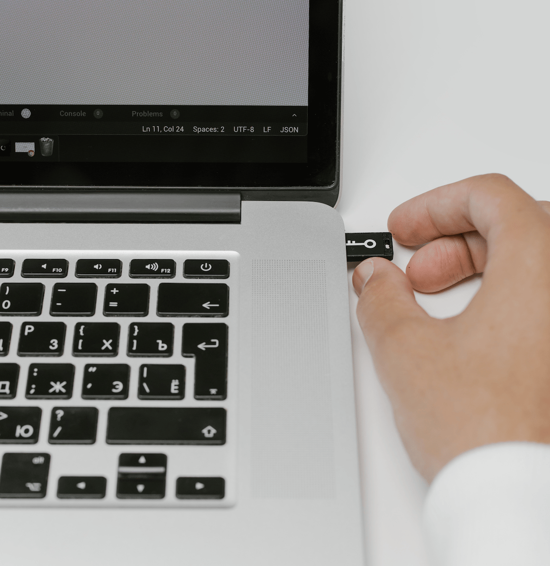 10 Tips on How to Stay Safe Online as a Student