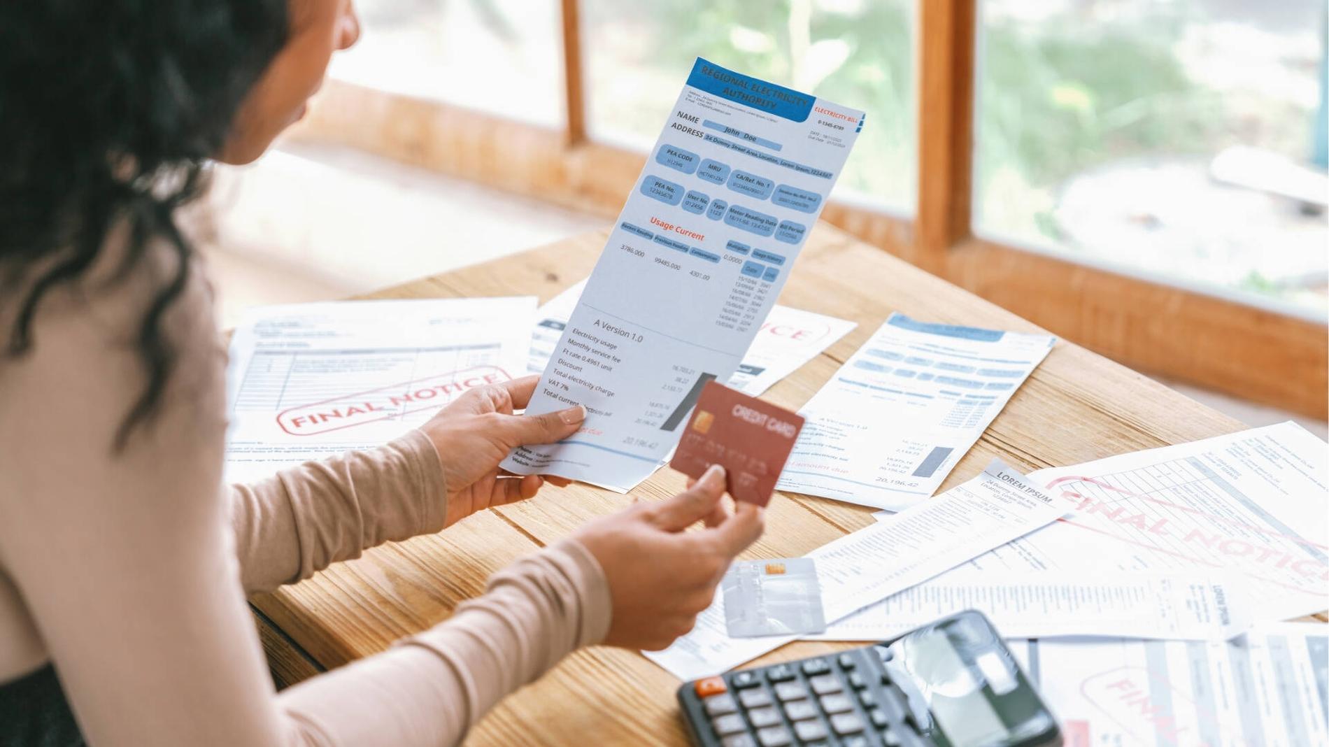 A Guide to the Best Way to Pay Bills in Your Student House