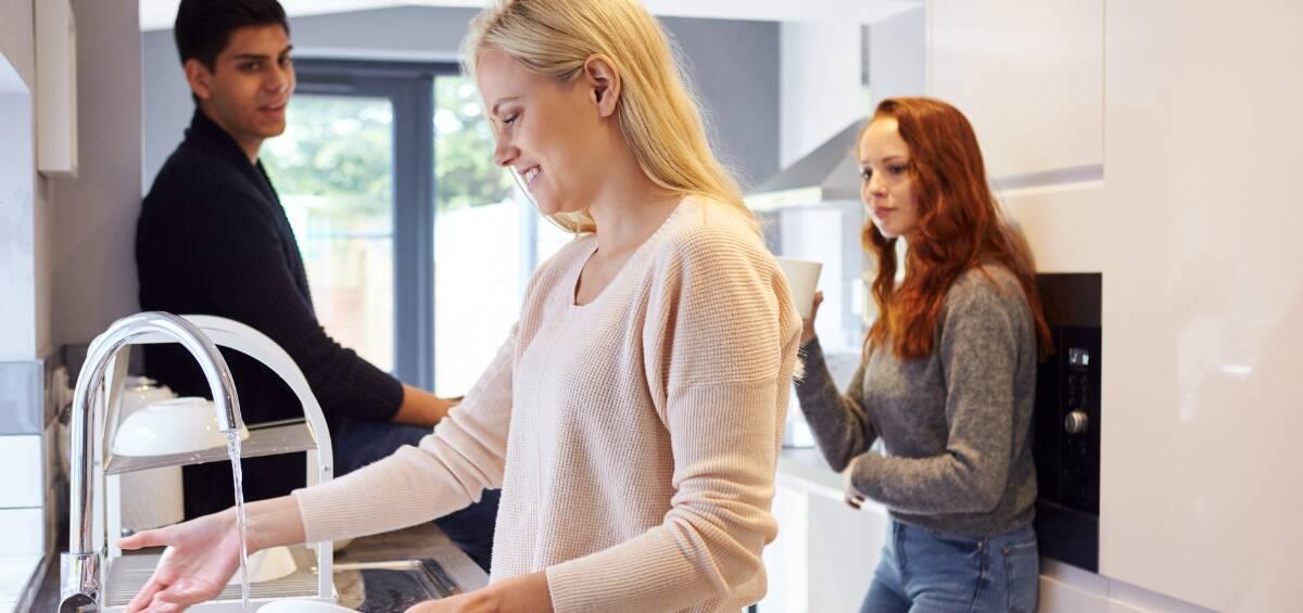 House-Sharing Problems All Students Will Relate to