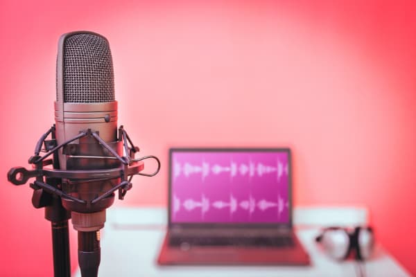 The Best Student Podcasts to Listen to at University