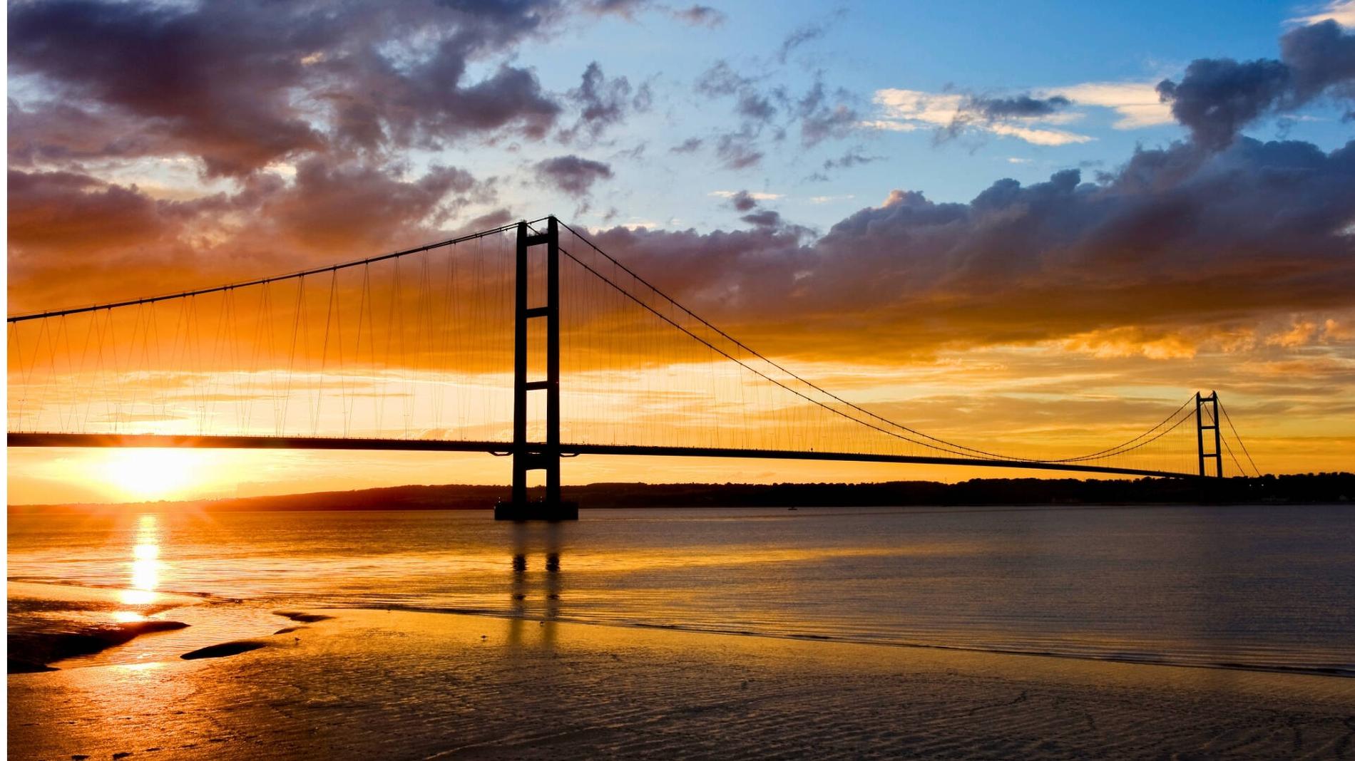 The Hull Student Guide: Newland