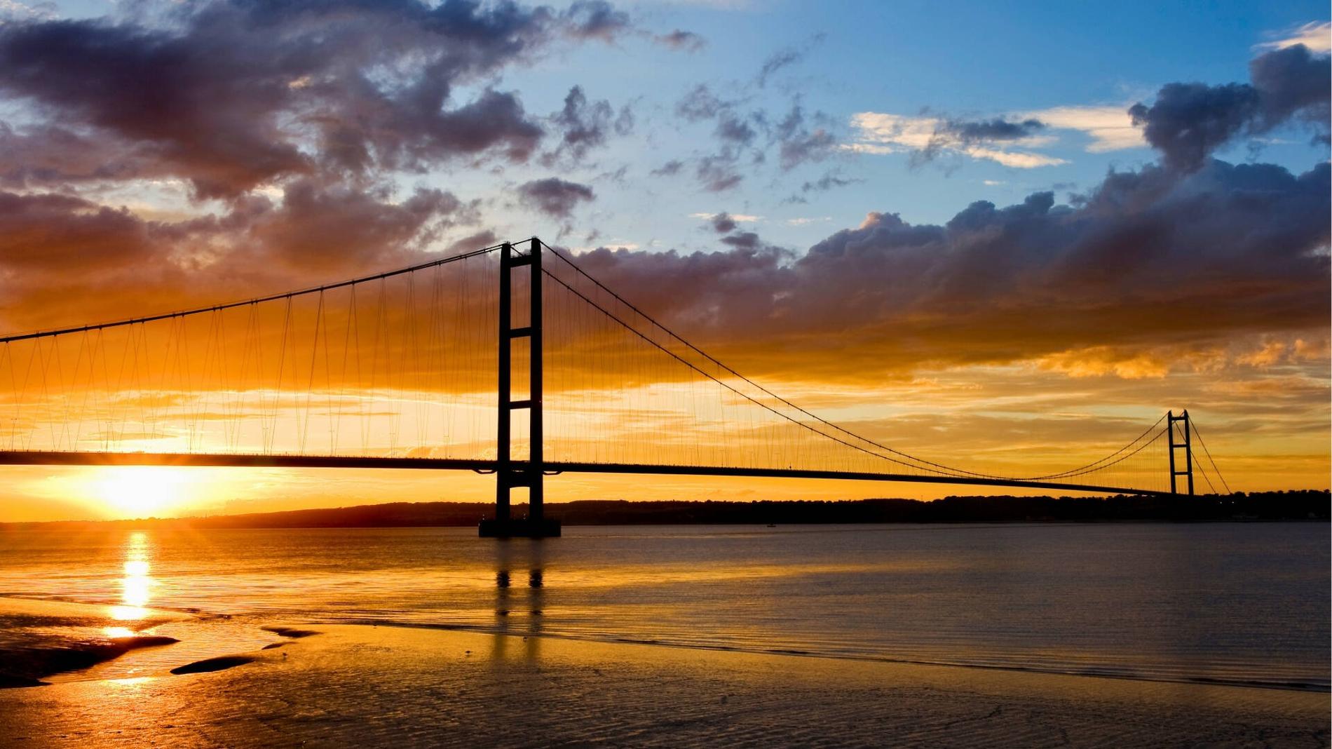 The Hull Student Guide: Newland