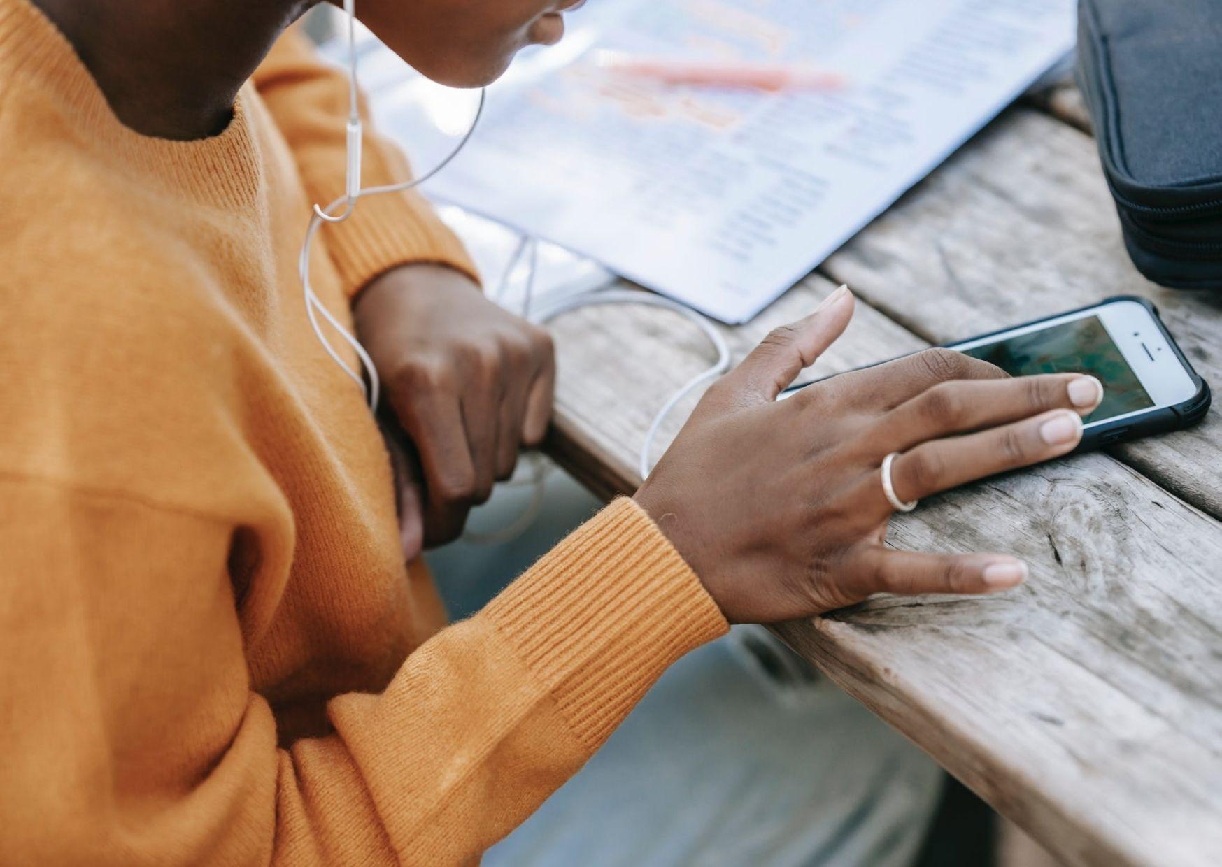 Top 10 Ways to Spot a Catfish