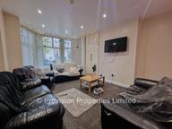 St. Michaels Villas Leeds, Hyde Park