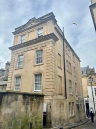 11 Trim Street, City Centre